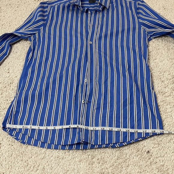 H&M Blue T-Shirt - Picture 10 of 14